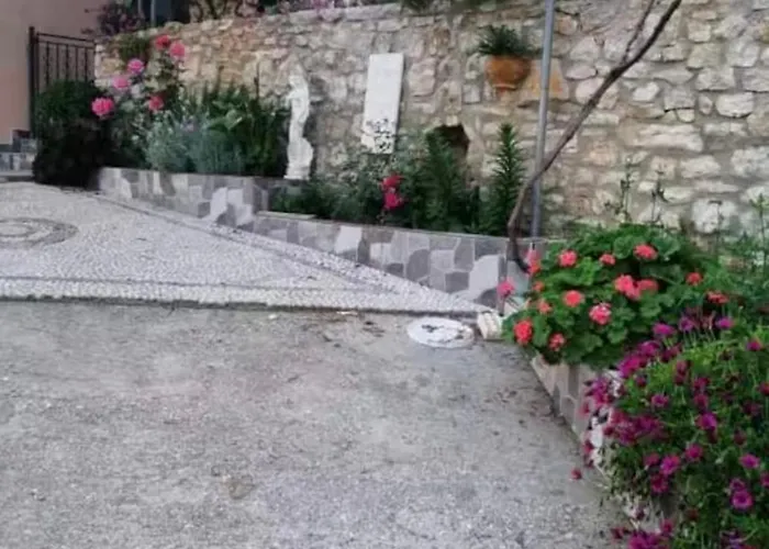 Daire Nefeli Piqeras