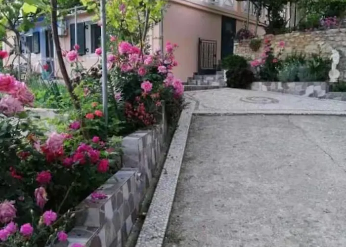 Daire Nefeli Piqeras